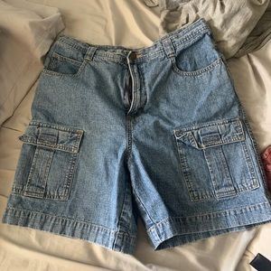 Women’s denim cargo shorts